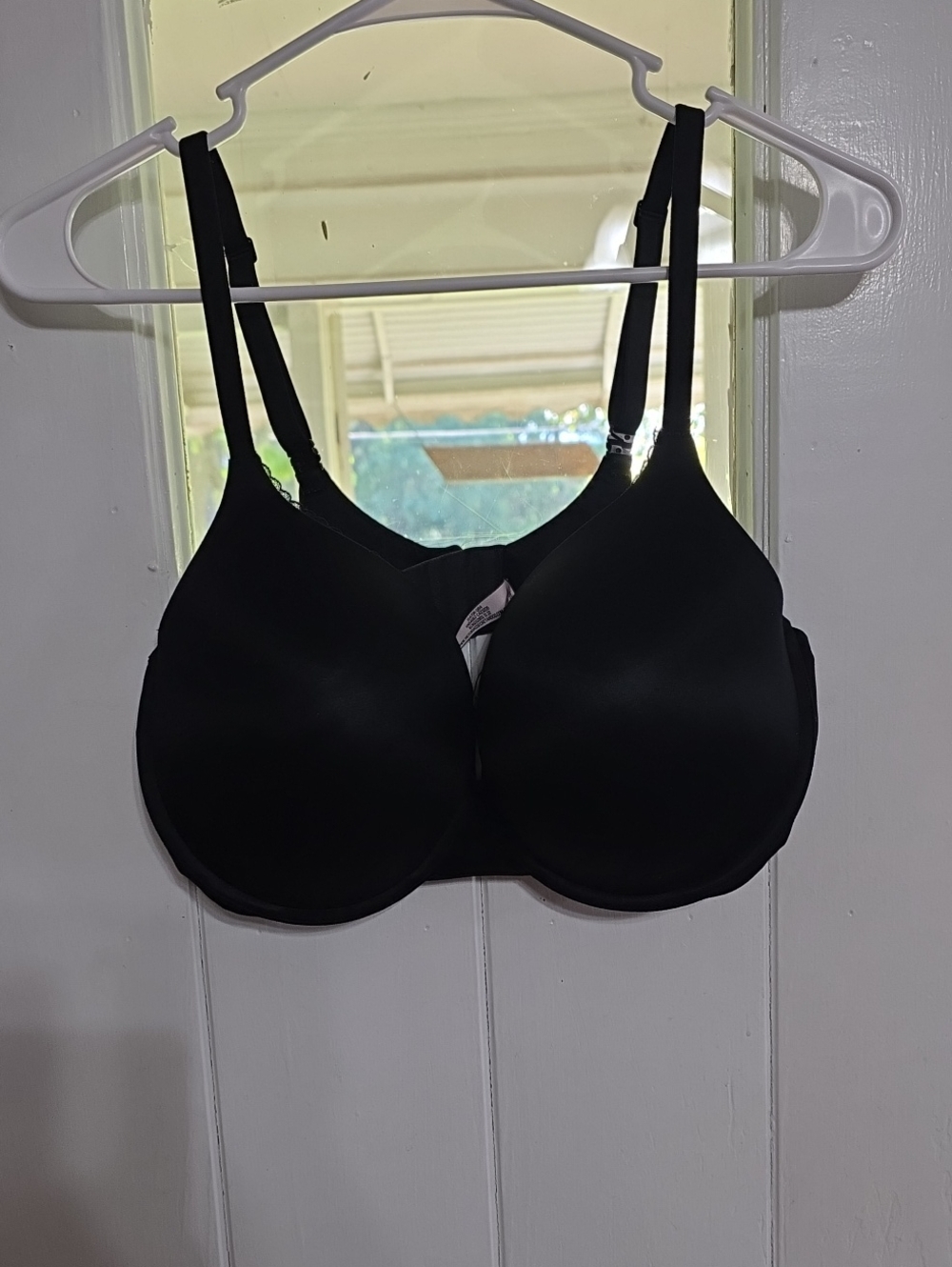 Victoria's Secret Bra "Body By Victoria" Black Smooth T-Shirt Underwire Sz 38DD